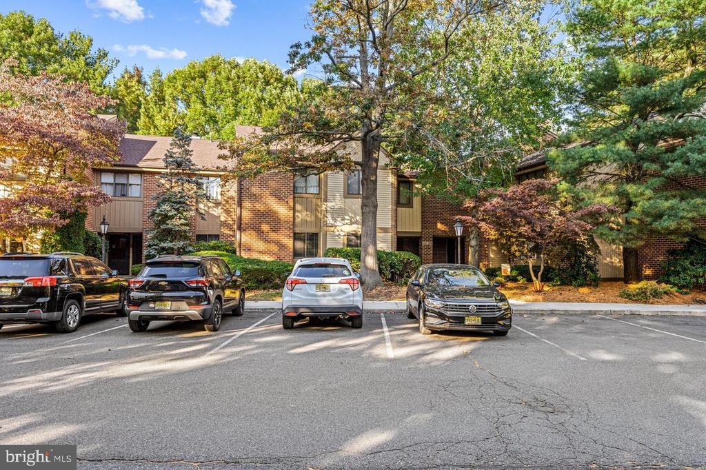 Foto principal - 505B Cypress Point Cir