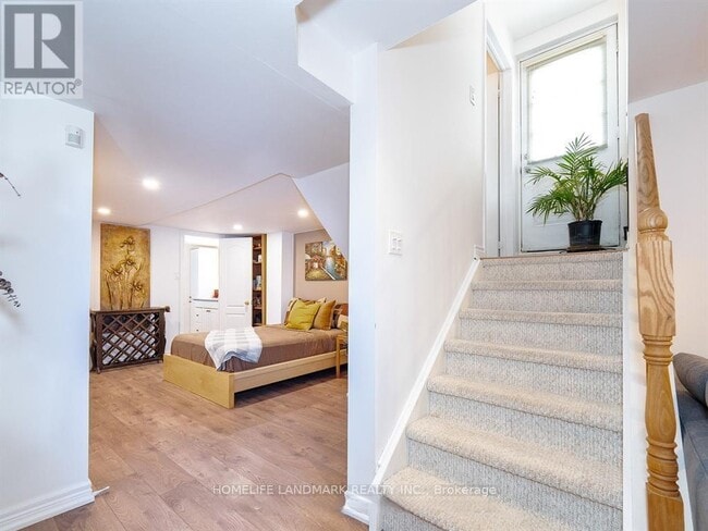 Building Photo - 59 Waterton Crescent