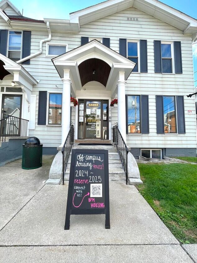 241 W 8th St Erie, PA 16501 Alquileres en Erie, PA