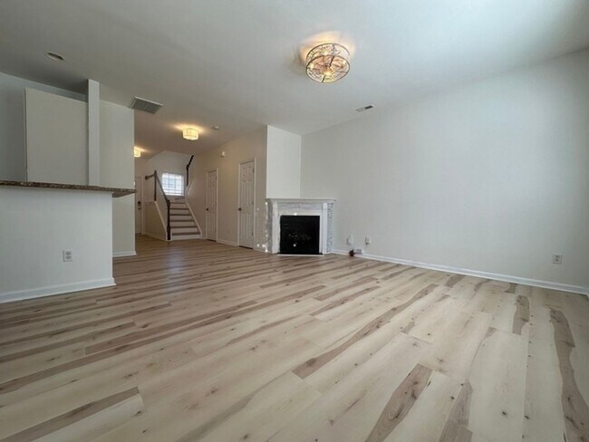 Foto del edificio - Beautifully Updated 2/2.5 Home in Desirabl...