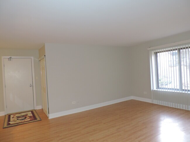 Building Photo - 6113 Knoll Wood Ct
