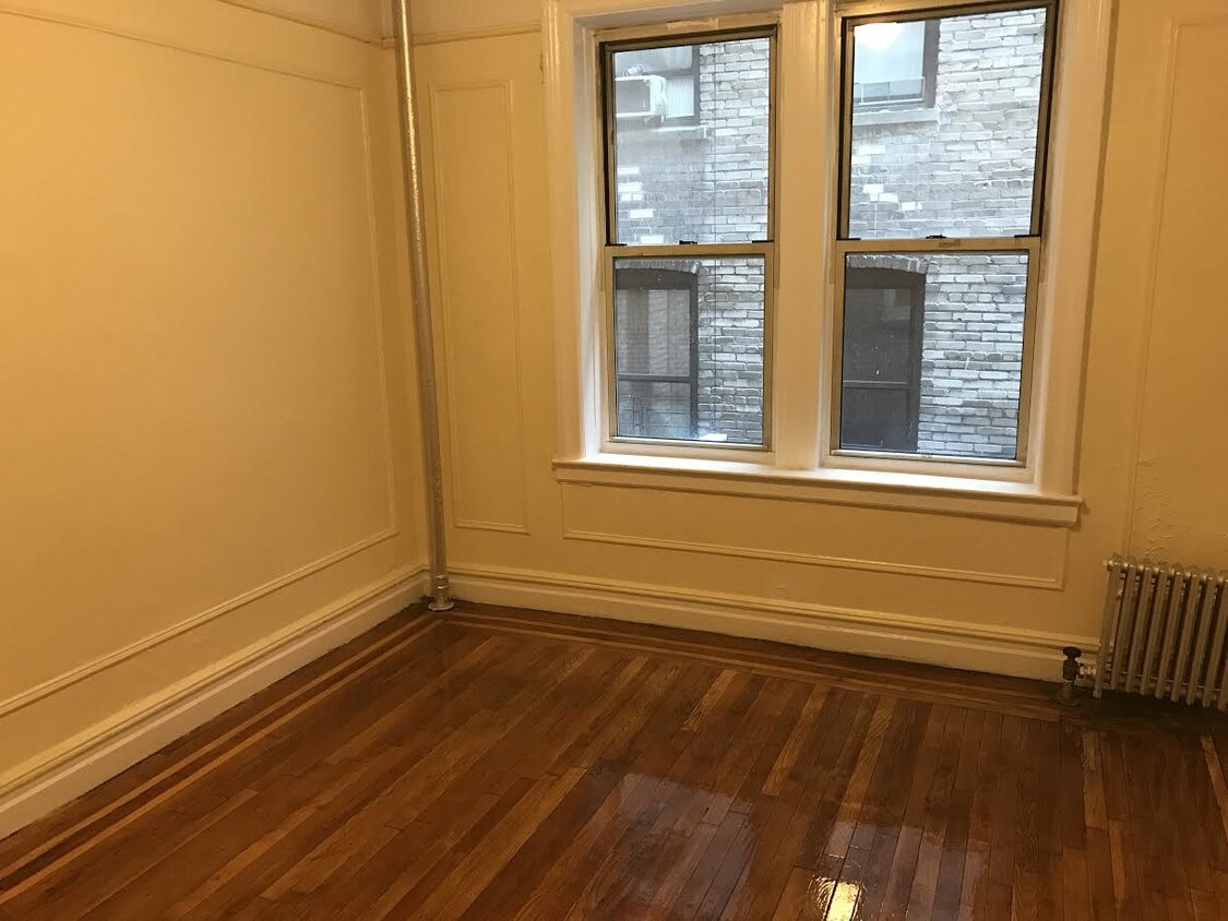 81 Seaman Ave, New York, NY 10034 Apartments in New York, NY