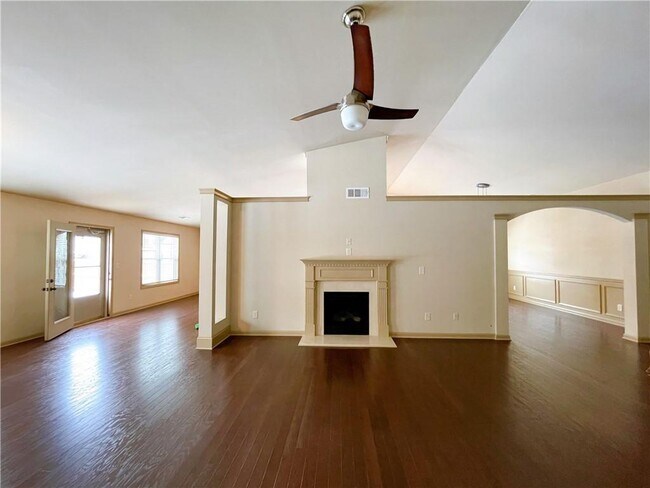 Foto del edificio - 1821 Bridle Rd