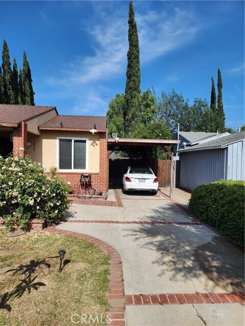 Foto principal - 5724 Noble Ave