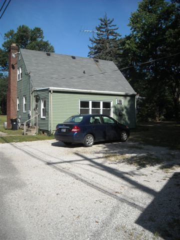 Foto del edificio - 223 S Bryan Ave