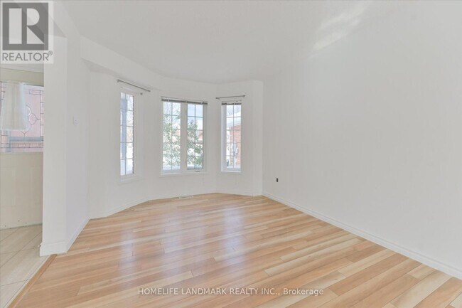 Photo du bâtiment - 29 Drake Dr