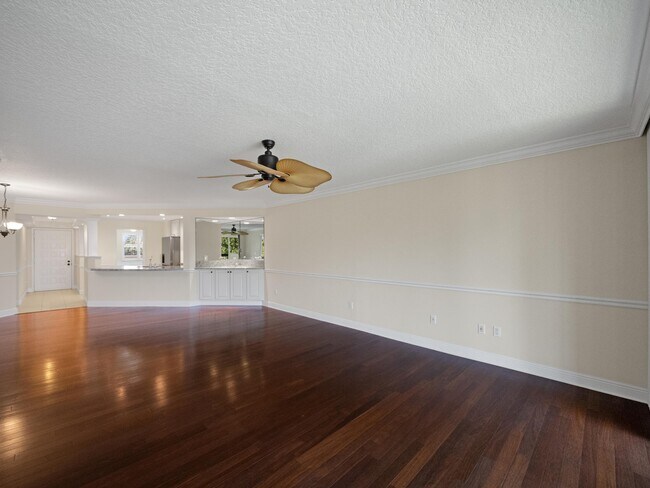 Foto del edificio - 625 NW North River Dr