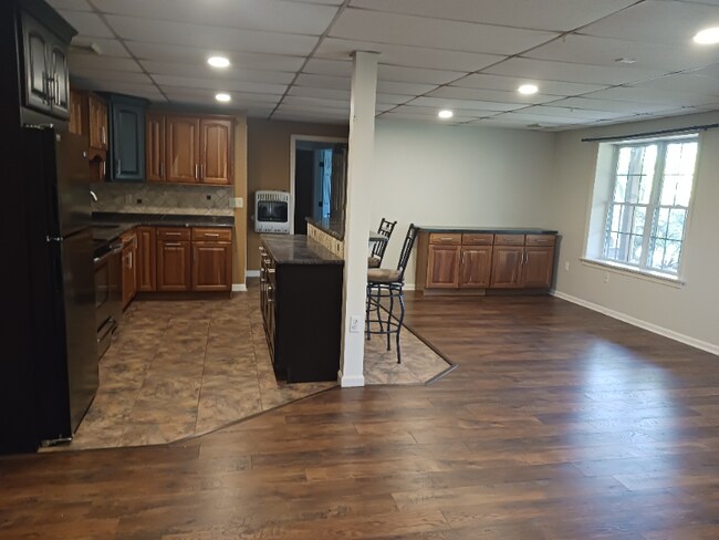 Building Photo - 1190 Gypsy Hill Rd