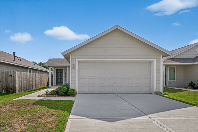 Building Photo - 13817 Grey Wolf Trl