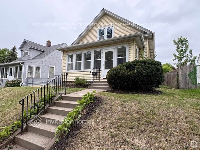 Building Photo - 3962 Van Buren St NE