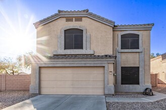 Building Photo - 1368 S 232nd Ave