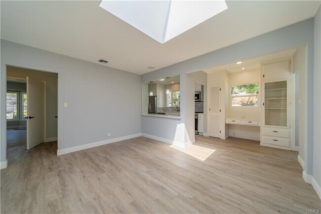 Building Photo - 4646 Ocean View Boulevard, La Cañada Flint...