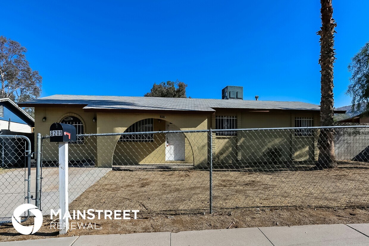 Foto principal - 8209 S 24th Way