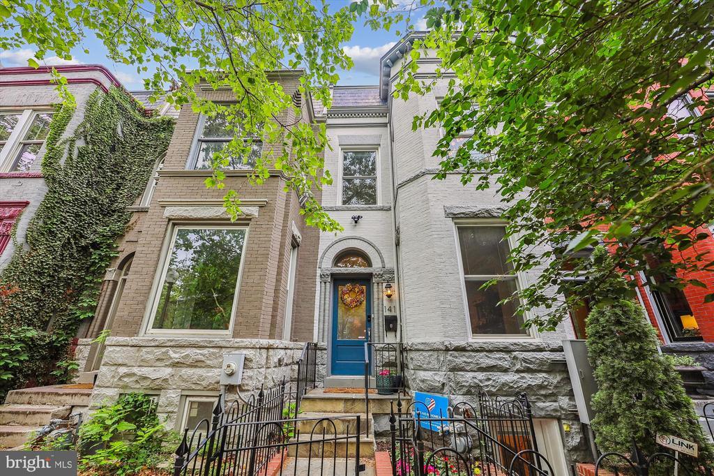 Primary Photo - 141 T St NW