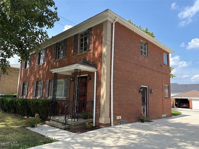 Building Photo - 163 Kenridge Rd