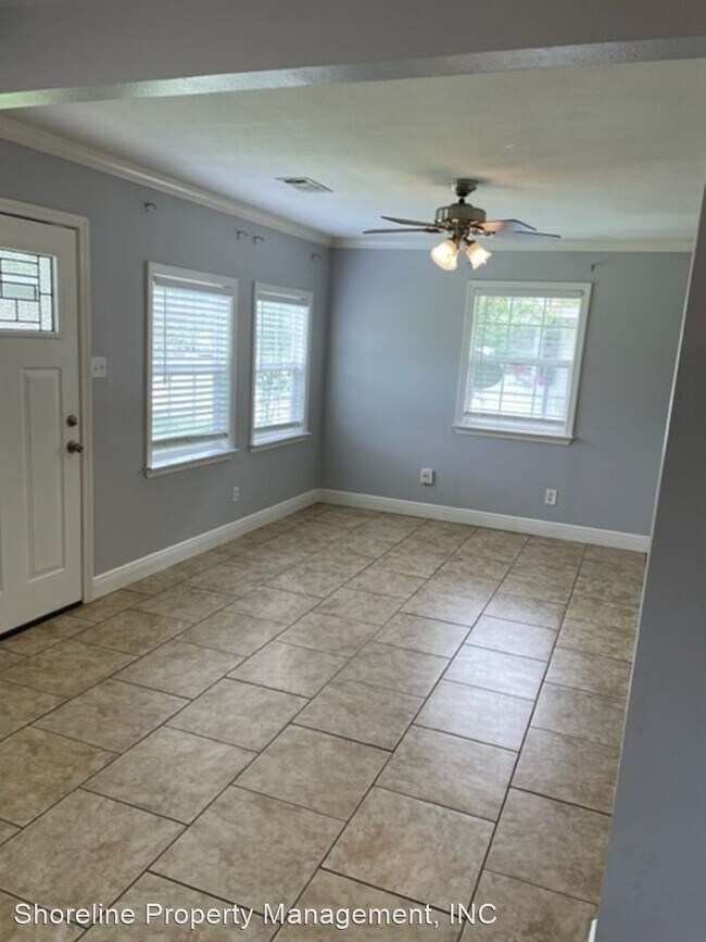 Foto del edificio - 3 br, 1 bath House - 214 Hunter Drive