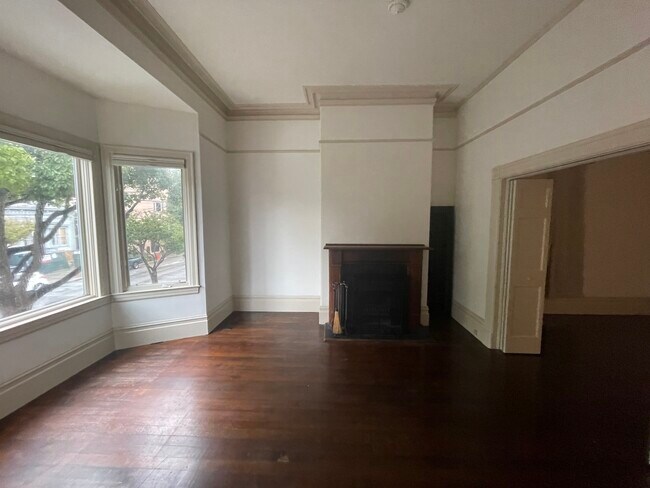 Building Photo - 3824 Cesar Chavez St
