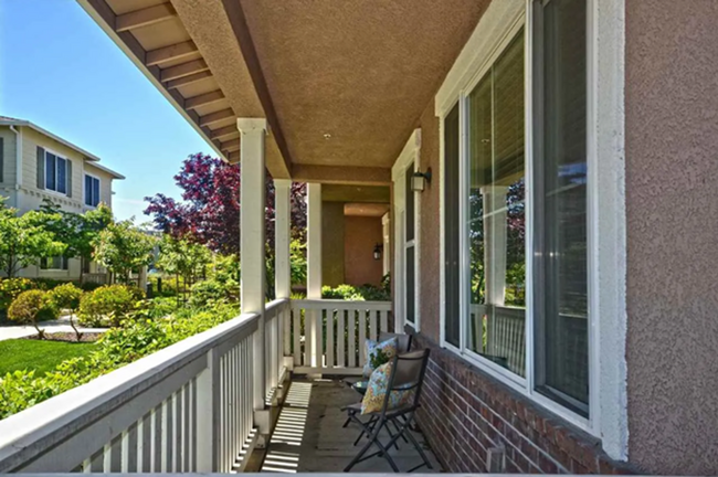 Foto del edificio - COMING SOON-Charming 3 bedroom home -with ...