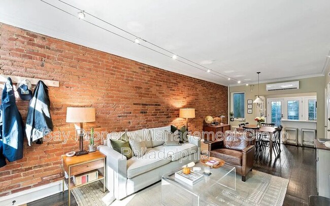 Foto del edificio - 2421 Waverly St