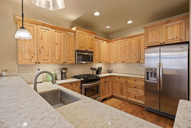 Foto del edificio - 20482 Jacklight Ln