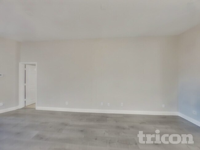 Foto del edificio - 6211 Cumberland Gap Ave