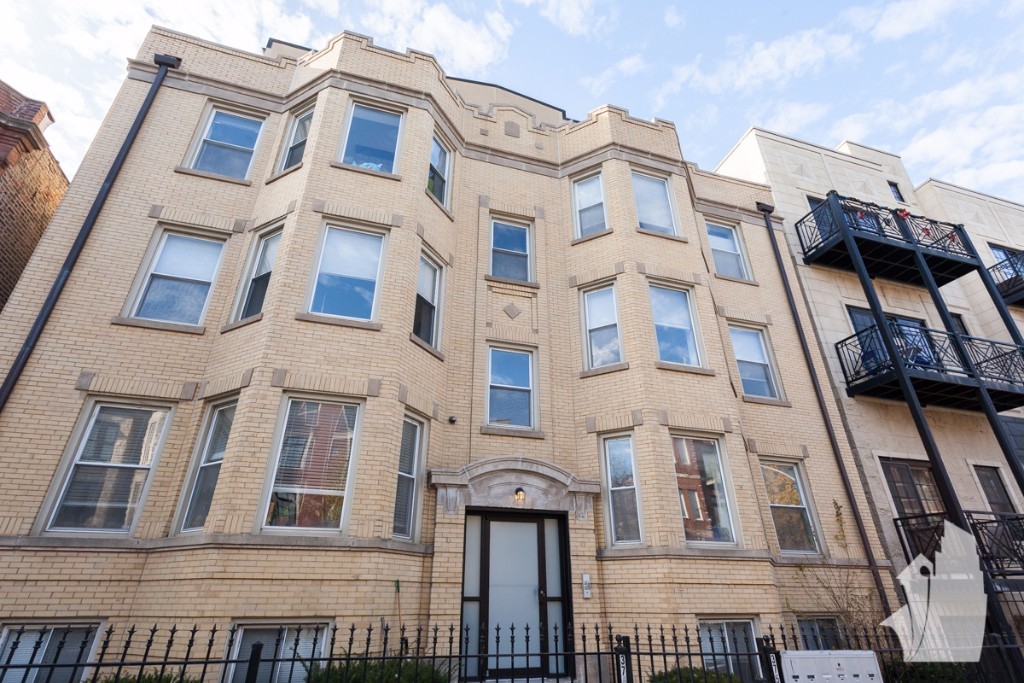 Primary Photo - 3750 N Wilton Ave