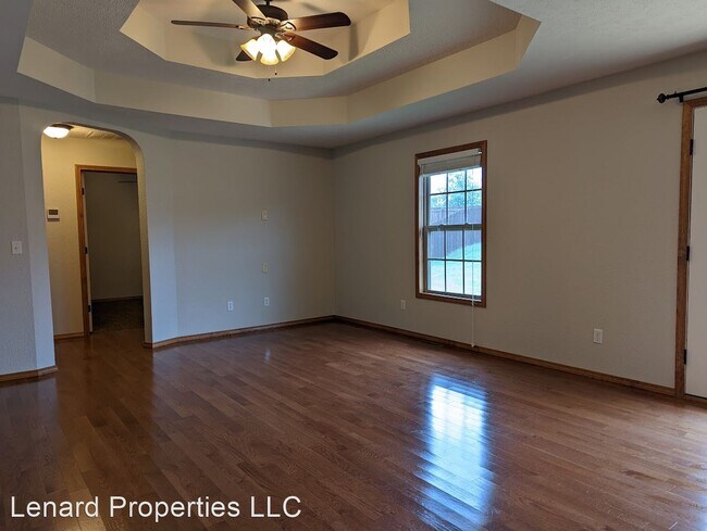 Building Photo - 3 br, 2 bath House - 1424 Solaira