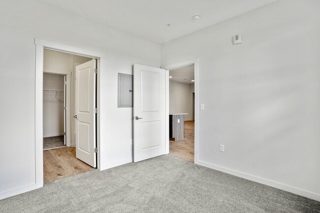 Foto del edificio - The Landing at Greyhound Park