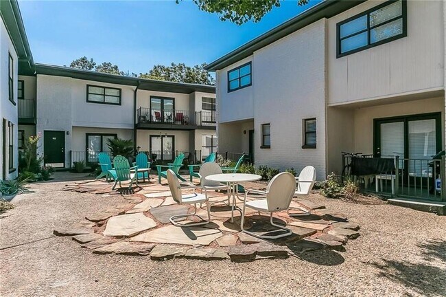 Foto del edificio - 1000 Grigsby Ave