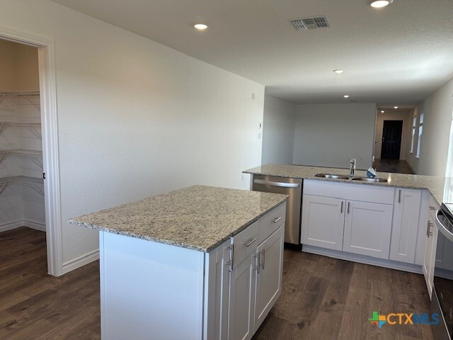 Foto del edificio - 914 Bluegrass Pt