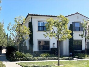 Building Photo - 126 Mighty Oak
