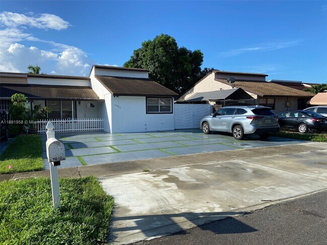 Foto del edificio - 11522 SW 4th St