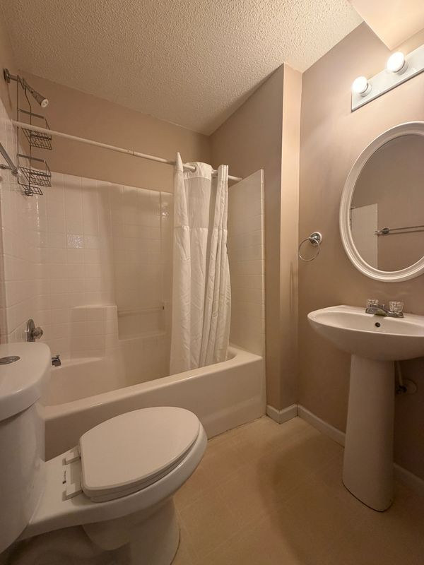 Foto del edificio - 4951 Martin Farms Rd