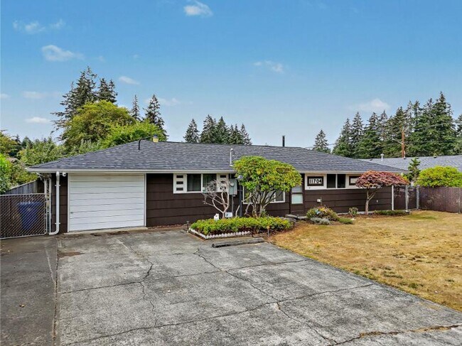 Foto del edificio - 11704 Military Rd SW