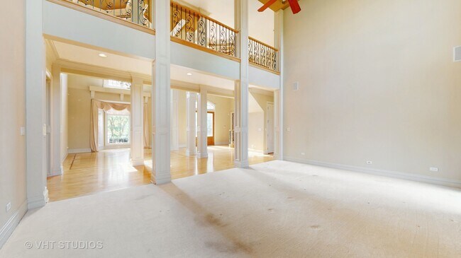 Building Photo - 12 Brooke Ln
