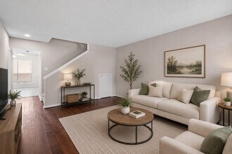 Building Photo - 925 Memorial Village Dr