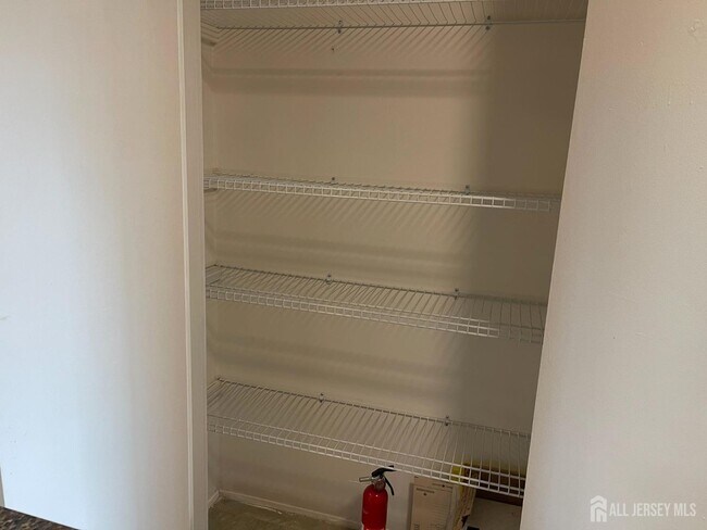 Building Photo - 1 Lake Ave