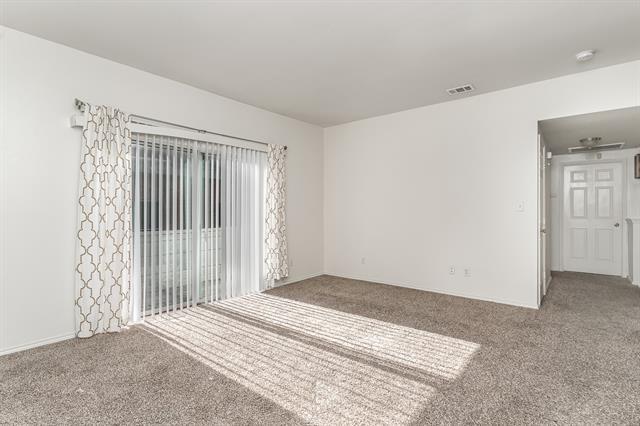 Foto del edificio - 3329 Rosedale Ave