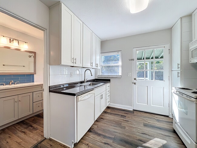 Foto del edificio - 742 E Church Ave