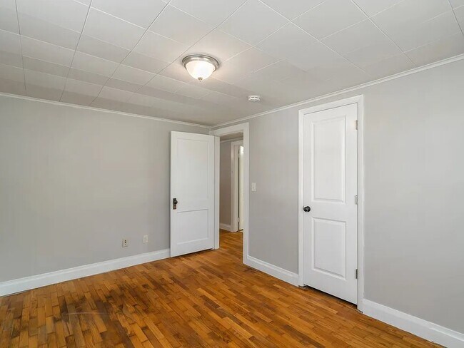 Foto del edificio - 6006 Fayette Ln