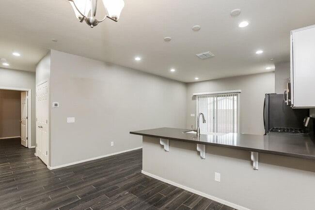 Building Photo - 21221 W Hubbell St