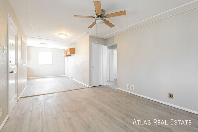 Foto del edificio - 1065 S Perry St