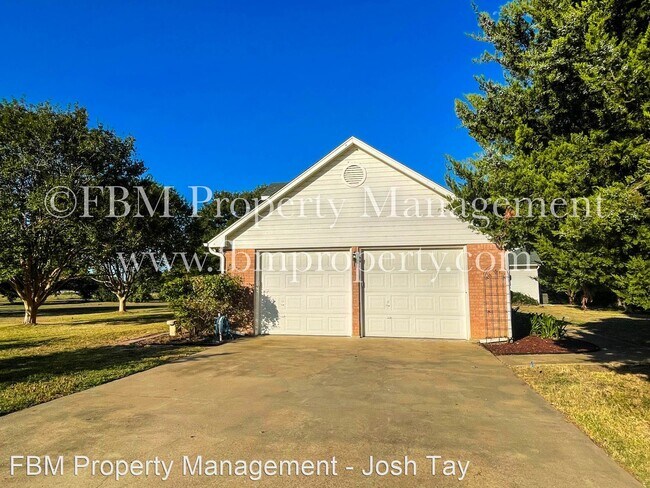 Foto del edificio - 4 br, 3 bath House - 925 Pecan Grove Rd