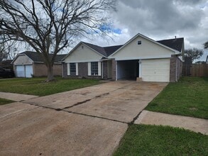 Building Photo - 715 Beechbend Dr