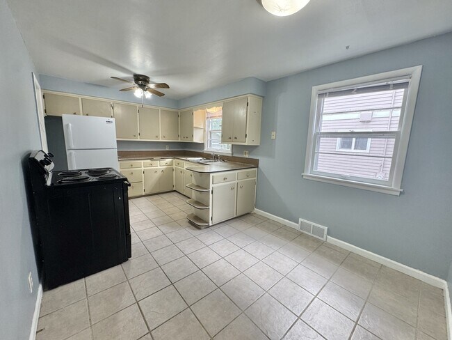 Foto del edificio - 949 Kellogg St