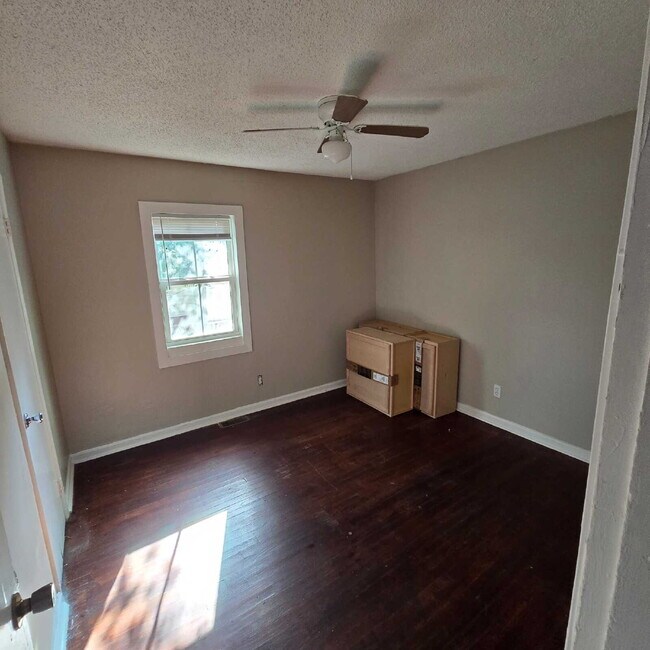 Foto del edificio - "Full Brick 3-Bed Home on Monroe Avenue: In the Heart of Macon!"