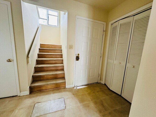 Foto del edificio - 3 Bedroom 2.5 Bath Townhouse