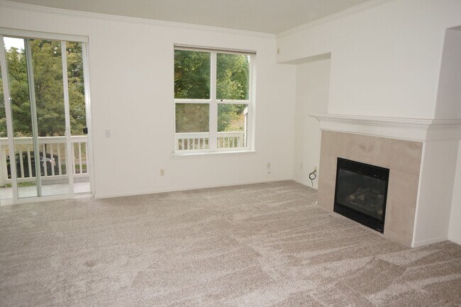 Building Photo - 2738 NW Kennedy Ct