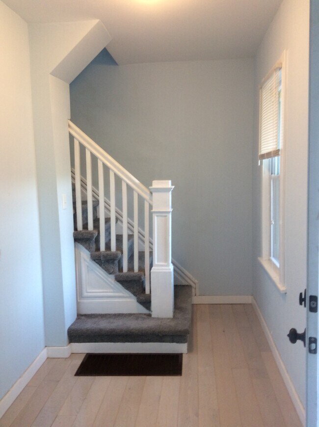 5521 Hobart St Unit 1, Pittsburgh, PA 15217 Apartments in Pittsburgh