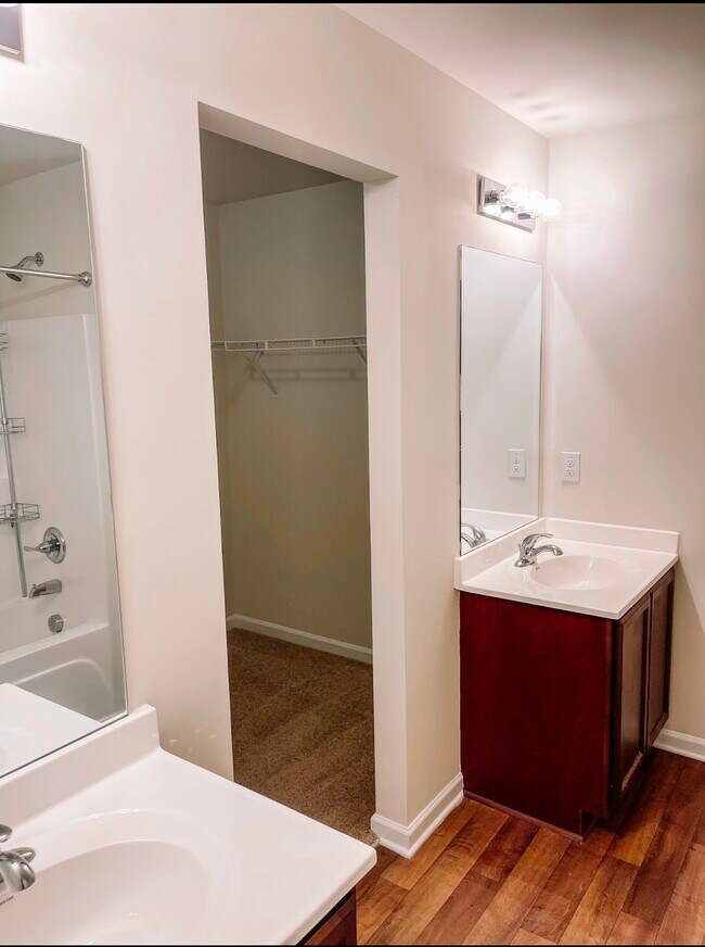 Foto del edificio - 5076 Old Magnolia Ln